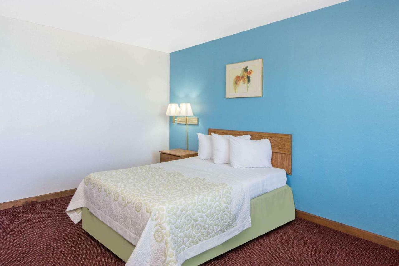 Days Inn By Wyndham Mountain Grove Exteriér fotografie