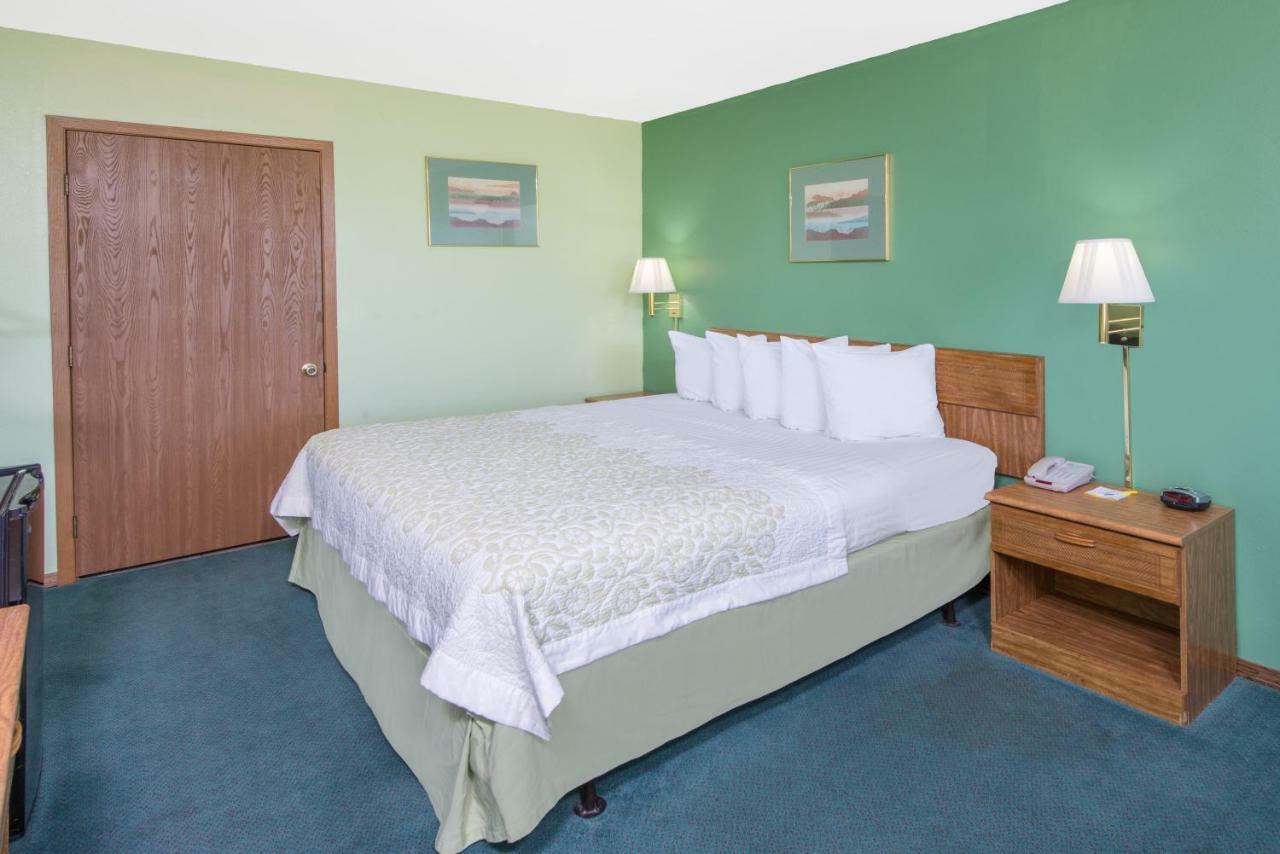 Days Inn By Wyndham Mountain Grove Exteriér fotografie